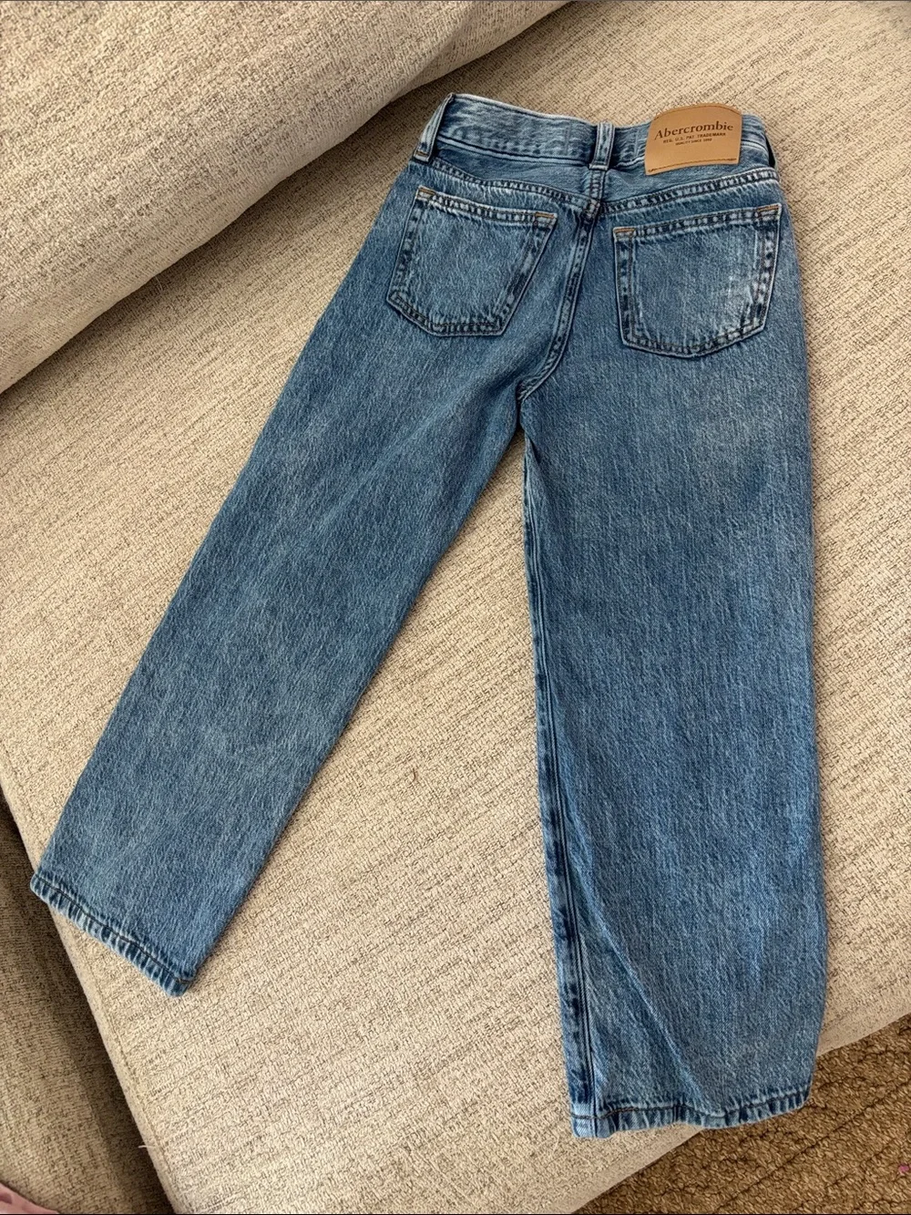 abercrombie kids Boyfriend Jeans - Medium Blue Distressed